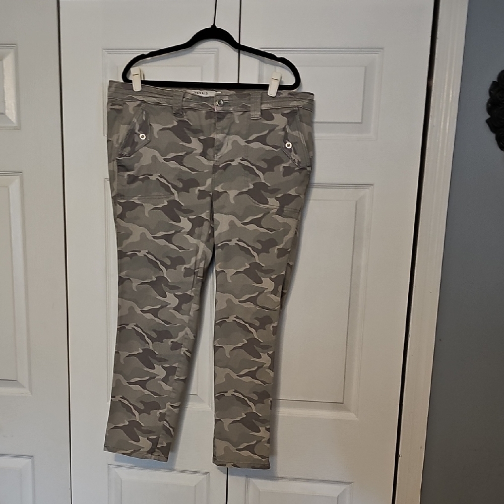 Torrid Camouflage Ankle Jeans - Gray and Tan